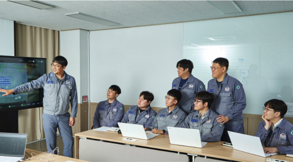 기술과 사람이 조화를 이루는 '스마트팩토리' - 세아제강 SMART기술팀 
