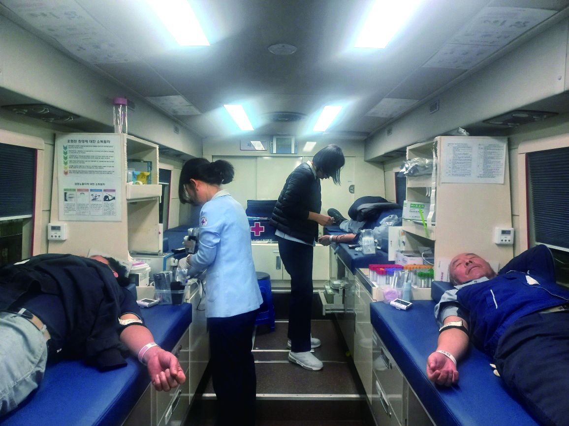 Practicing sharing by blood donation volunteer activities